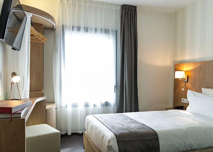 Hotel Le Pere Leon Toulouse